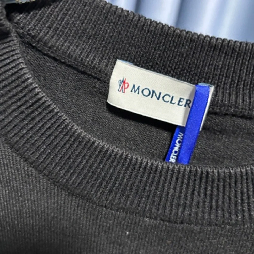 MONCLER black knitted sweater - Picture 5 of 5